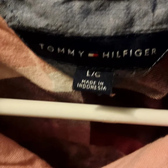Tommy Hilfiger Flannel - Picture 2 of 3